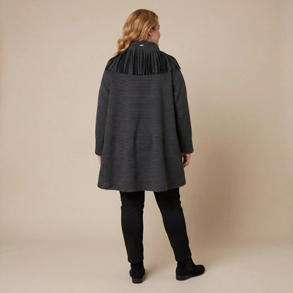 Jas van fleece met franje-kraag, knielang – Boris Industries