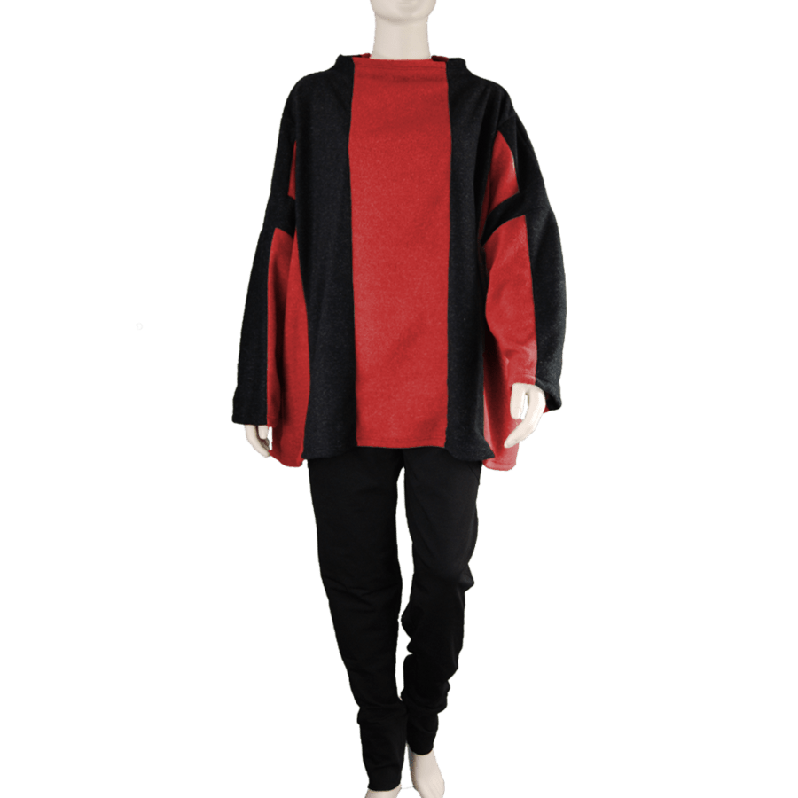 Tweekleurige trui met een oversized recht model, gemaakt van gemêleerd fleece.