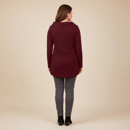 Luchtig boothals shirt met balletjesmotief – Boris Industries