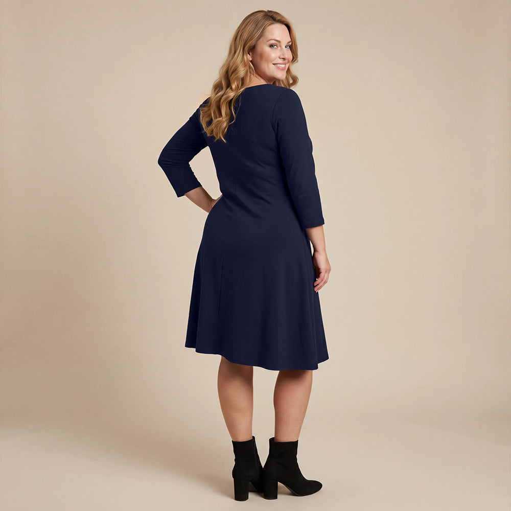 Kleid mit 3/4-Ärmeln, Taschen und elastischem Halsausschnitt – Boris Industries