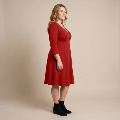 Kleid mit 3/4-Ärmeln, Taschen und elastischem Halsausschnitt – Boris Industries