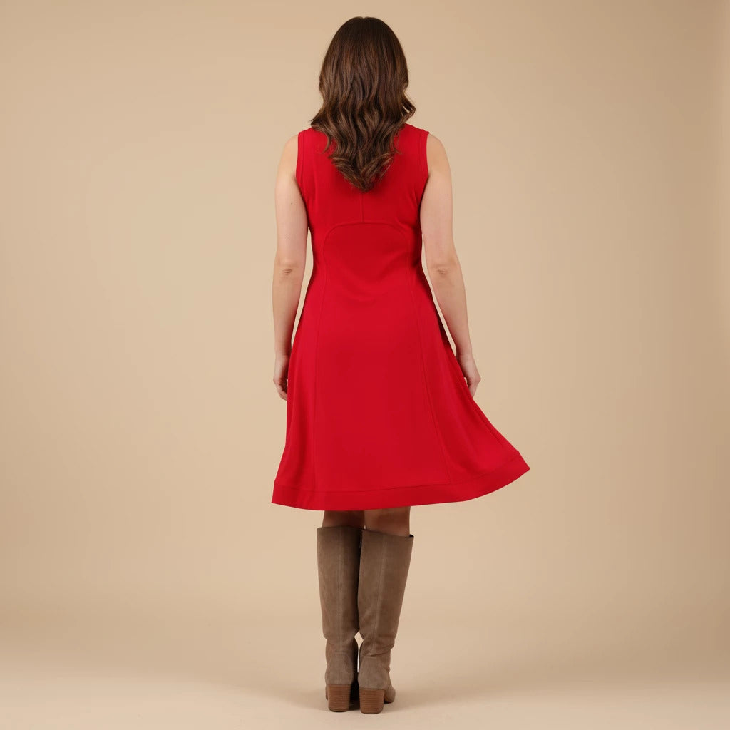 Борис Индастриз Платье Круглый Без Рукавов