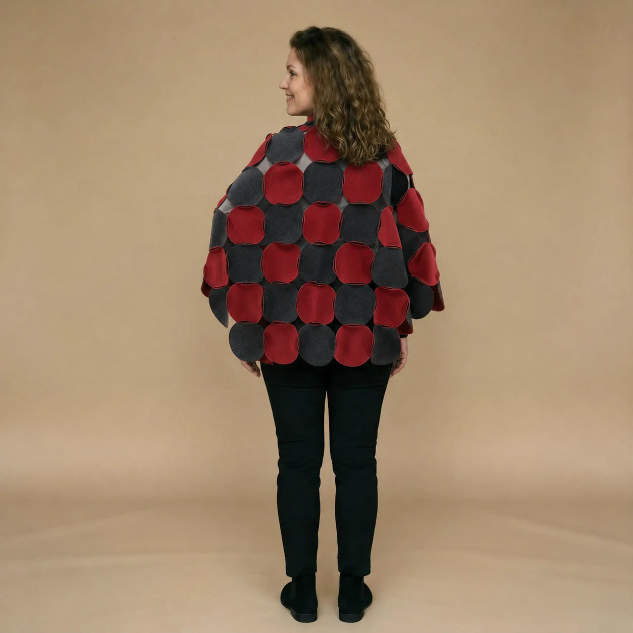 Fleece circle poncho with stitched circles – Boris Industries