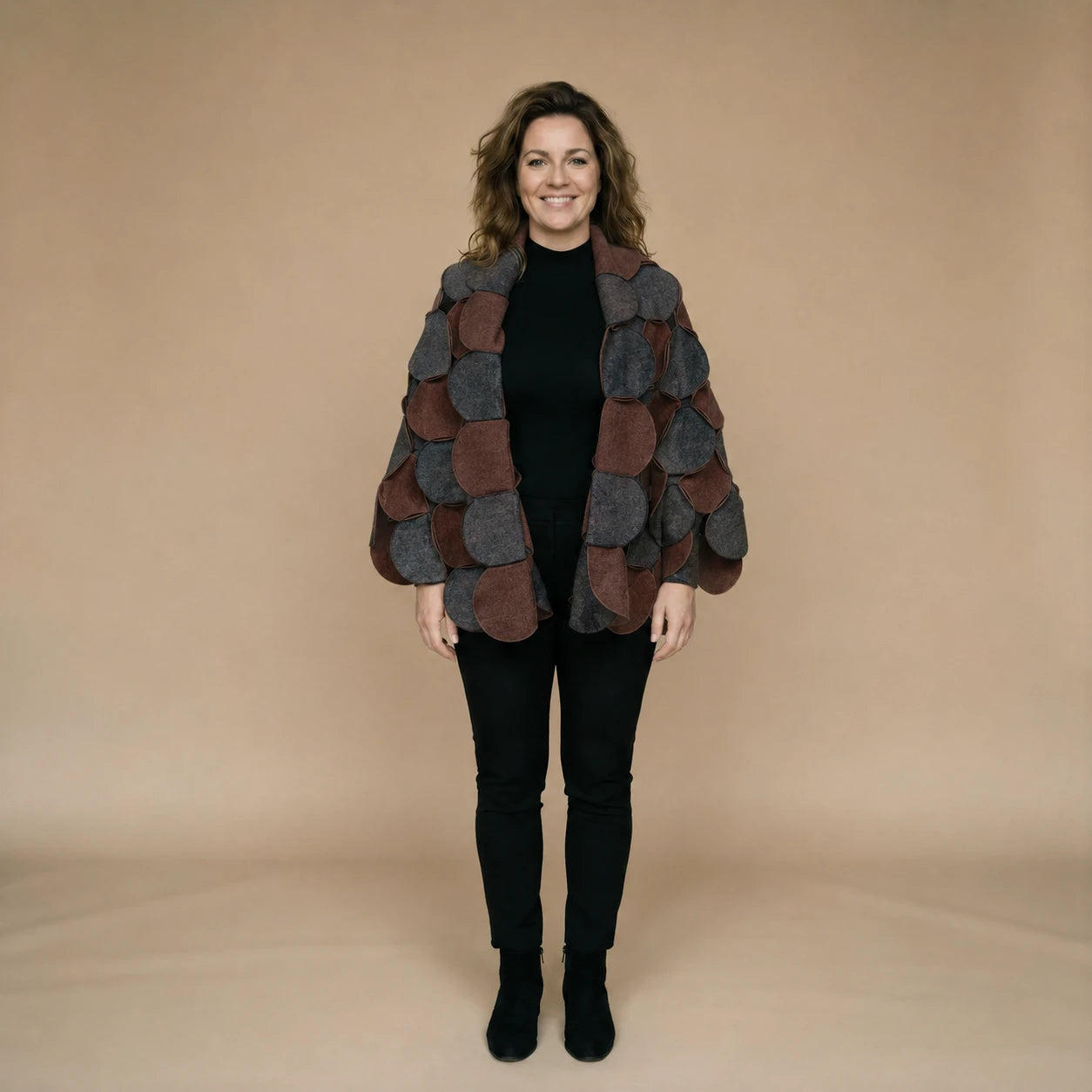 Fleece circle poncho with stitched circles – Boris Industries