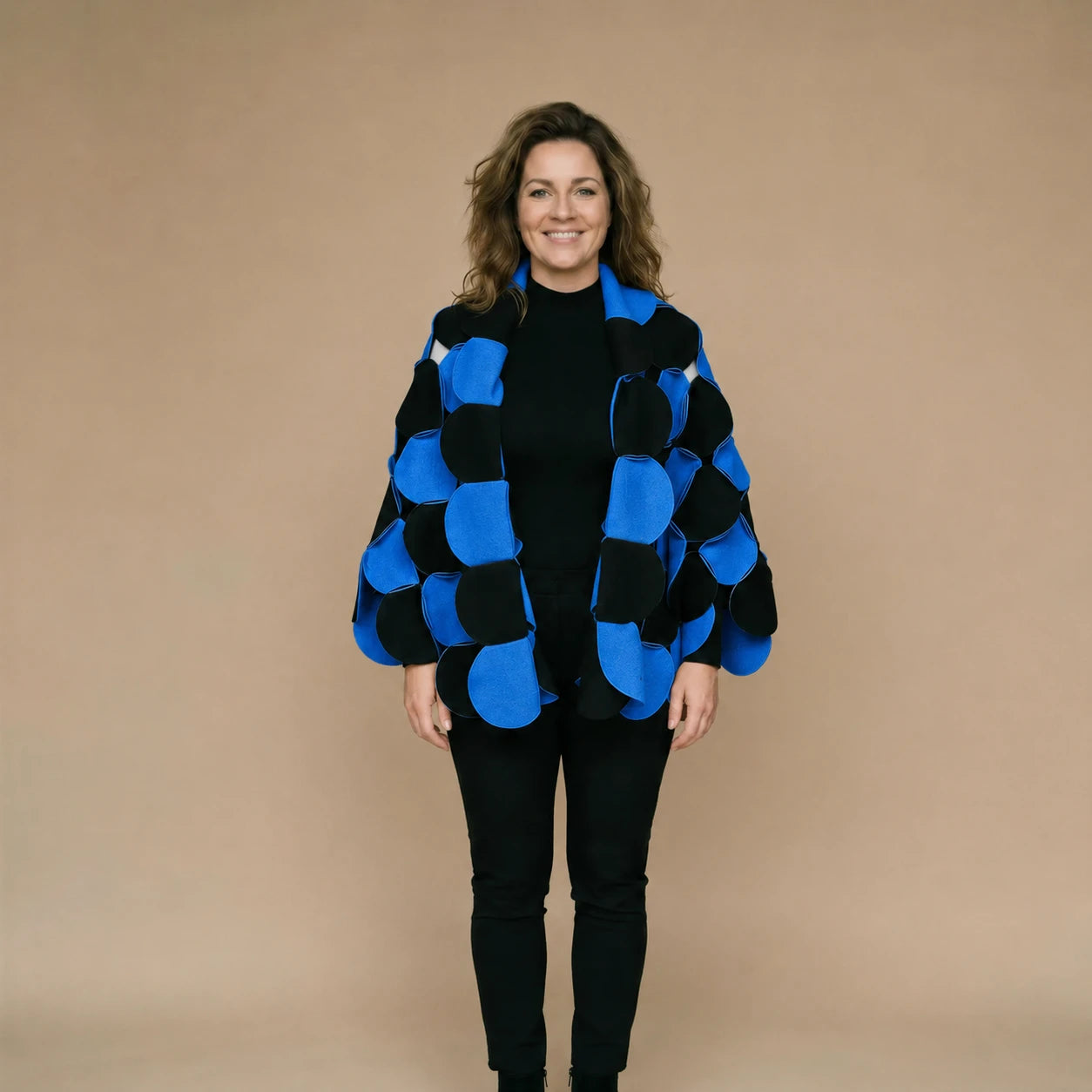 Fleece circle poncho with stitched circles – Boris Industries