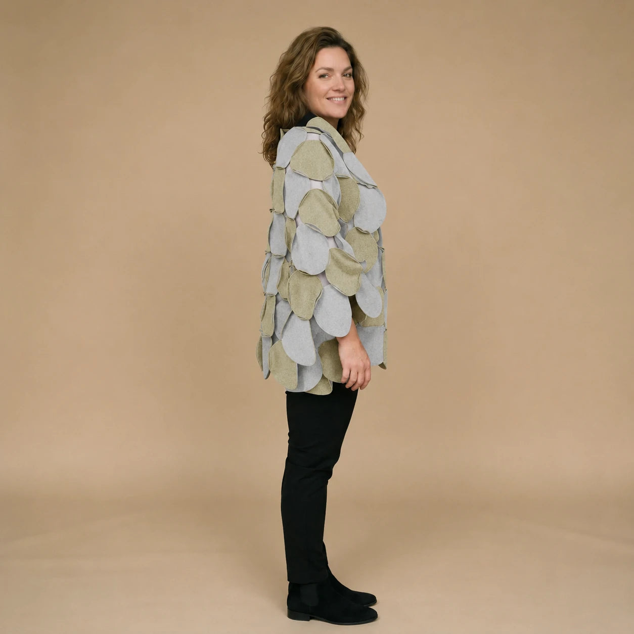 Fleece circle poncho with stitched circles – Boris Industries
