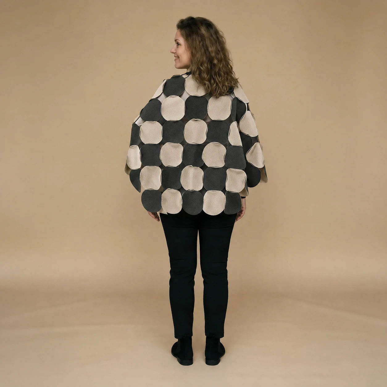 Fleece circle poncho with stitched circles – Boris Industries