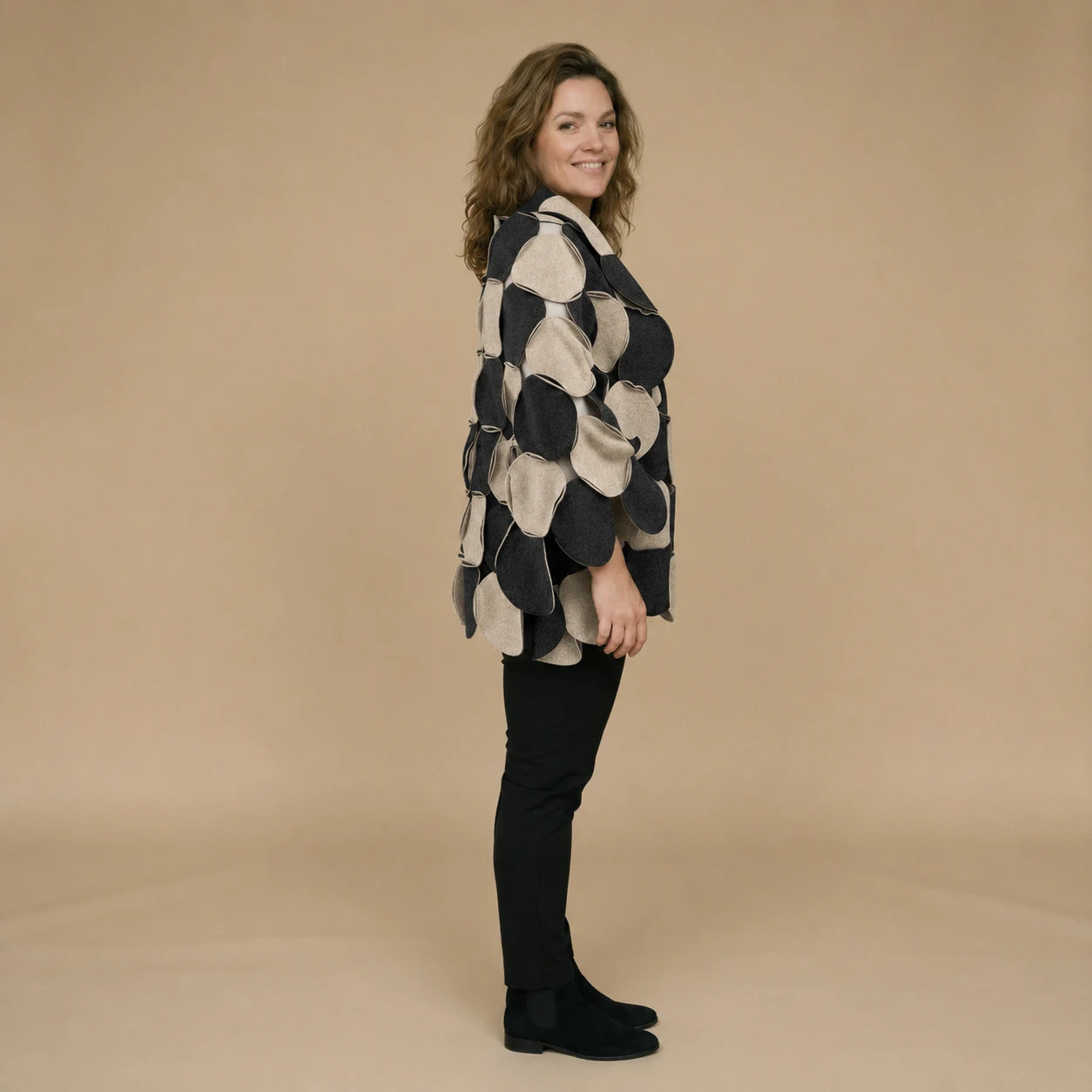Fleece circle poncho with stitched circles – Boris Industries